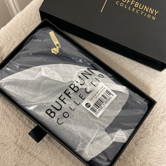 NWT Buffbunny Game Changer Wallet - Picture 6 of 10
